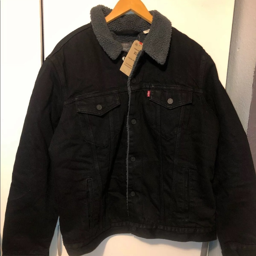 ‼️SOLD‼️ LEVIS MENS JEAN JACKET